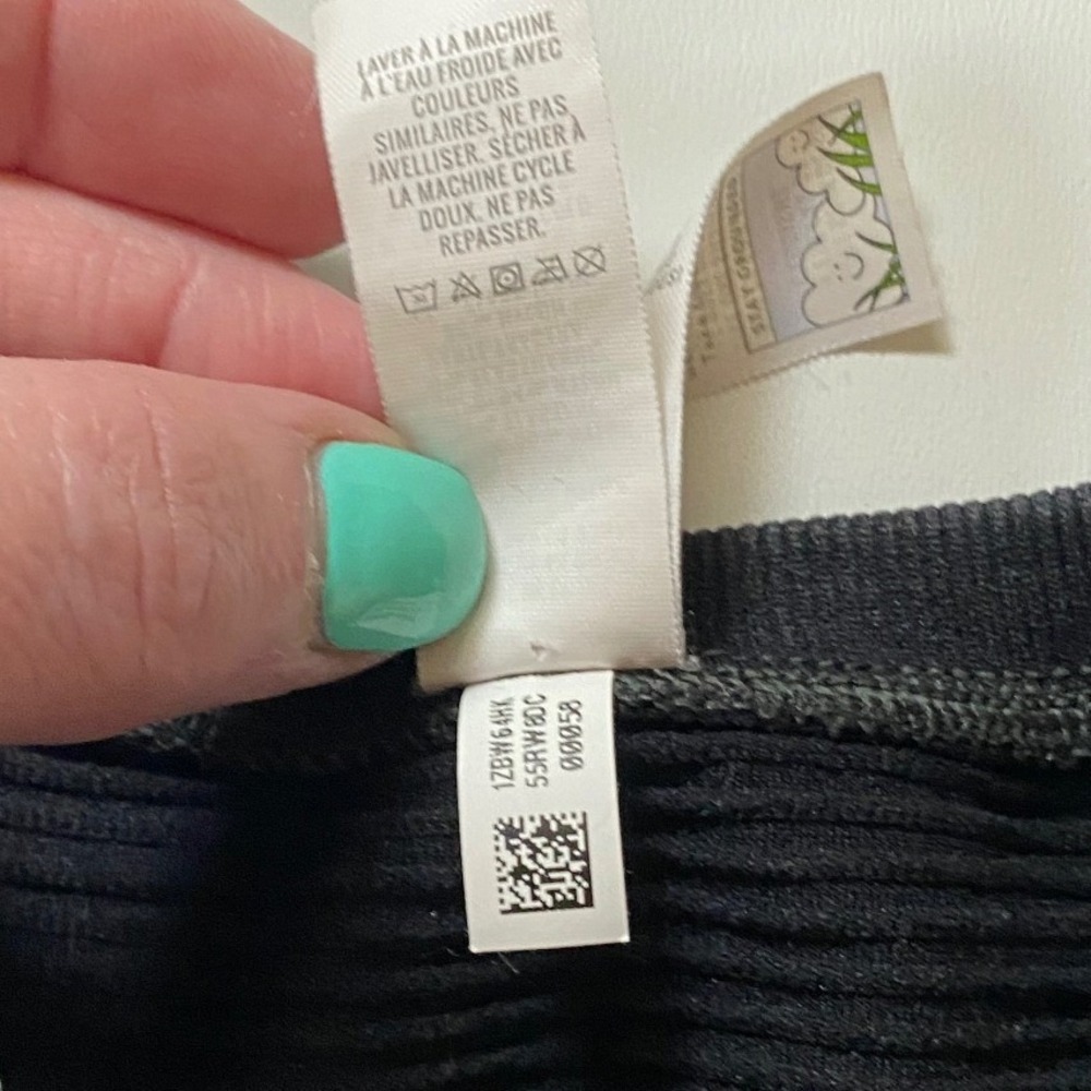 Baby Tee Offline by Aerie Womens XS Black Seamless Ribbed Short Sleeve Crop Top - Picture 7 of 8